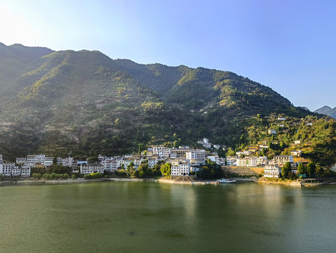 山水新安江风景