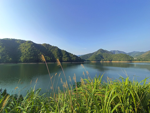 远景水库秋景