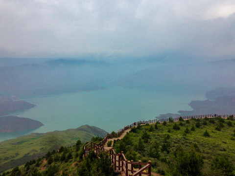 青海坎布拉