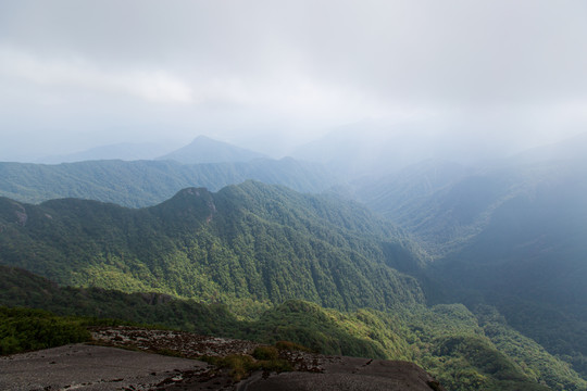 广西桂林猫儿山群山风光