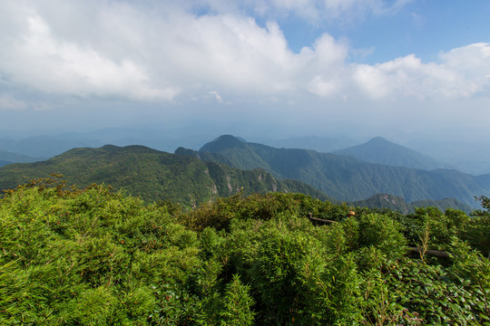 广西桂林猫儿山群山风光