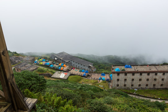 广西桂林猫儿山山顶帐篷露营区