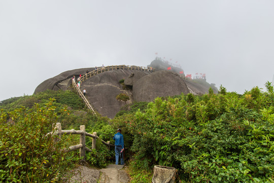 猫儿山景区山顶风光