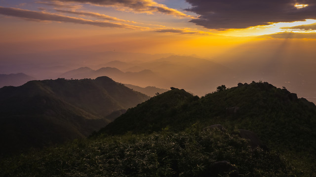 山顶景色