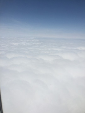 飞机航拍白云蓝天云彩