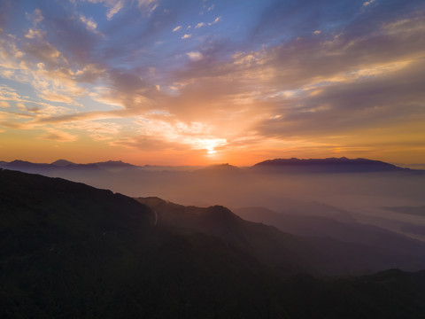 湖北黄冈罗田大别山薄刀锋风景区