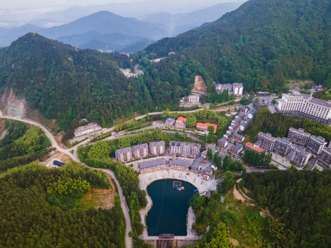 湖北黄冈罗田大别山薄刀锋风景区