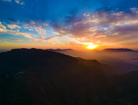 湖北黄冈罗田大别山薄刀锋风景区