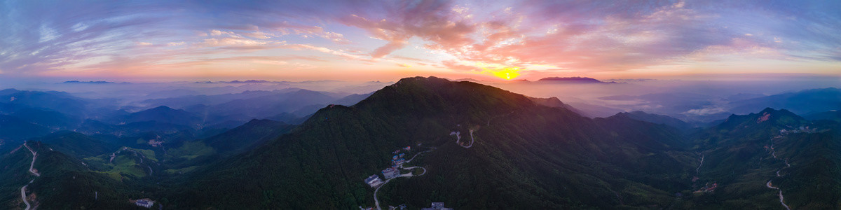 湖北黄冈罗田大别山薄刀锋风景区