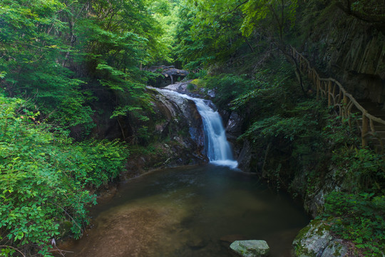 湖北黄冈罗田大别山薄刀锋风景区