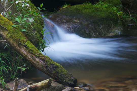 湖北黄冈罗田大别山薄刀锋风景区