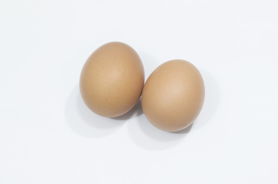 两个熟鸡蛋