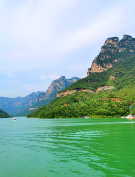 蓝天青山绿水