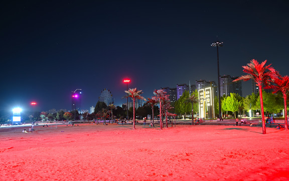 中国河南开封汴西湖银滩夜景