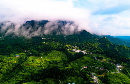 金佛山云海山王坪重庆风景盘山路