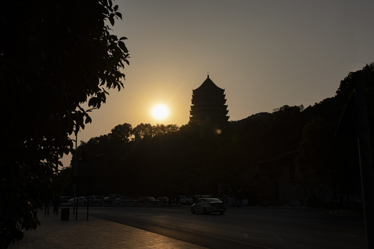 杭州六和塔夕阳