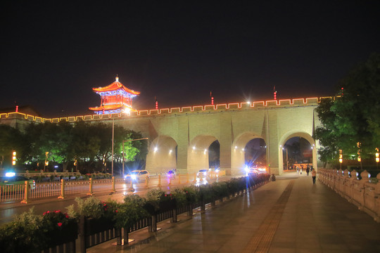 西安古城墙城门敌楼夜景夜景