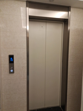 小区电梯