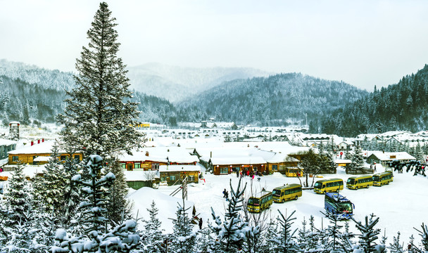 水墨雪村