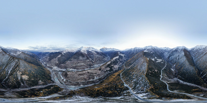 川西四姑娘山景区雪山