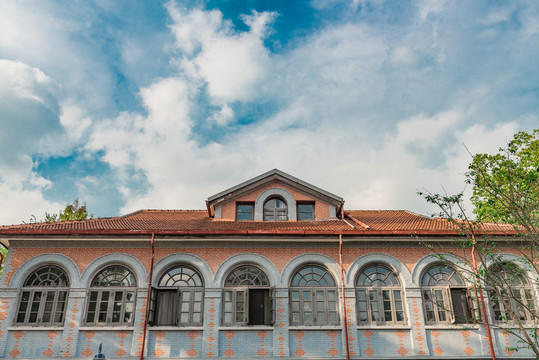 华东政法大学校园建筑