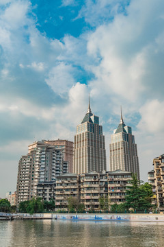 苏州河沿岸城市建筑