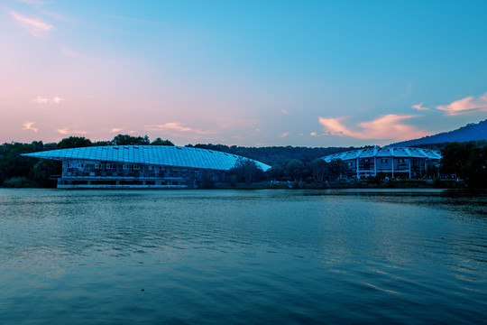 晚霞中的南京中山植物园