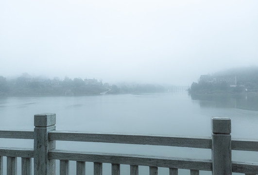 雾里渠江