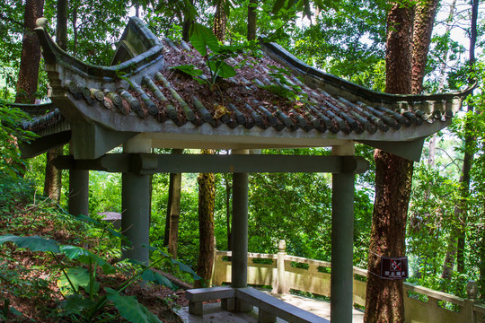 桂平西山风景名胜区凉亭