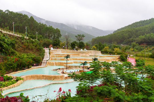 上思布透温泉景区