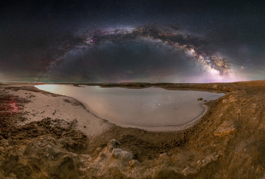 大柴旦翡翠湖星空银河拱桥