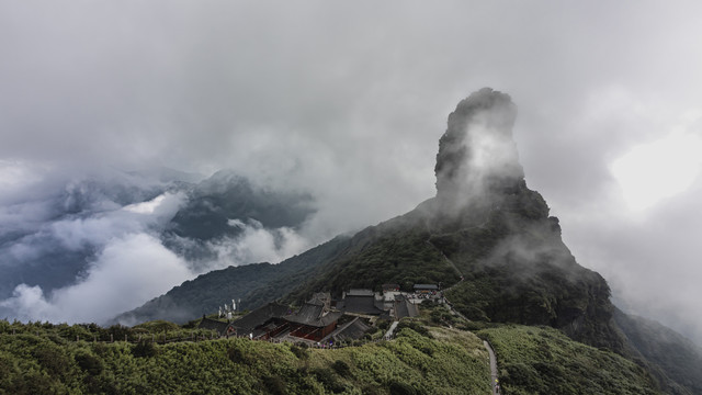 梵净山