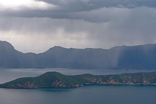 泸沽湖风光