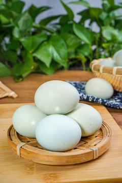 绿壳鸡蛋绿壳鸡蛋
