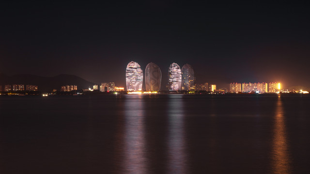 三亚湾夜景