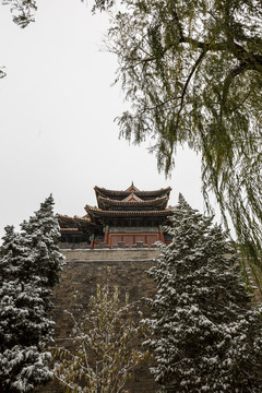 北京故宫角楼及城墙雪景