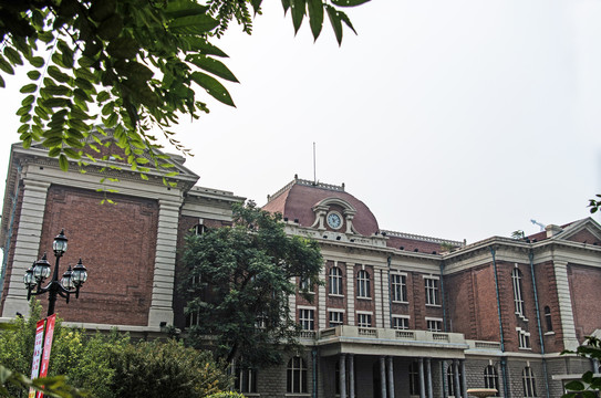 天津外国语大学