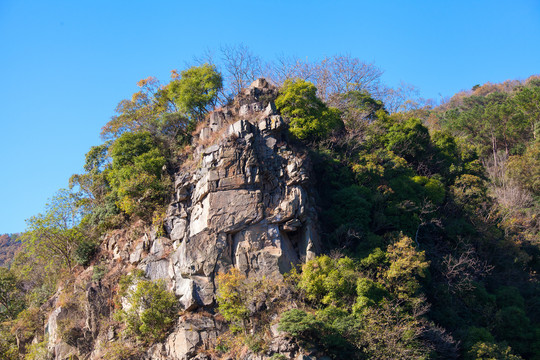 悬崖峭壁