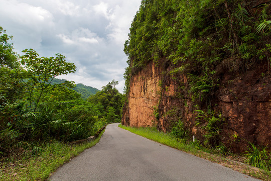 桂平龙潭国家森林公园盘山公路