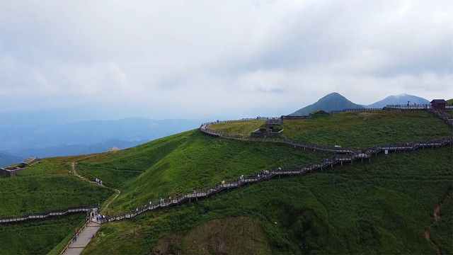 航拍江西武功山旅游风景区风光