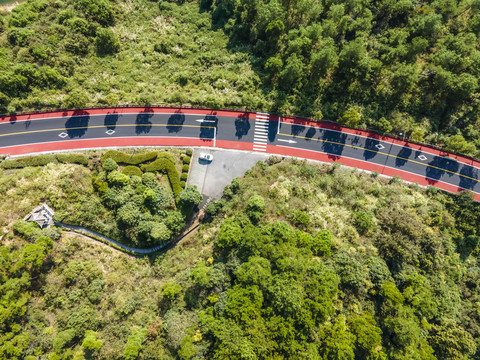 航拍山间公路