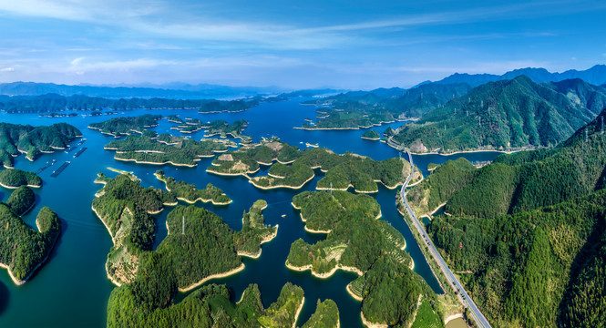 航拍杭州千岛湖山水全景