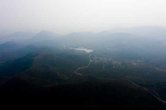 航拍淮北市延绵的山脉