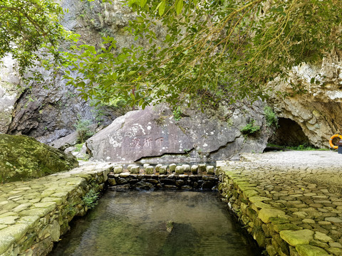 乐清市雁荡山三折瀑景区