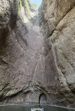 乐清市雁荡山三折瀑景区