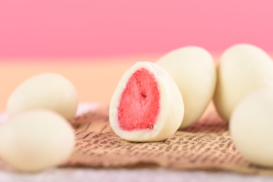 酸奶草莓冻干