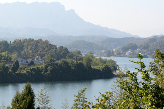 清江白鸭垴风景