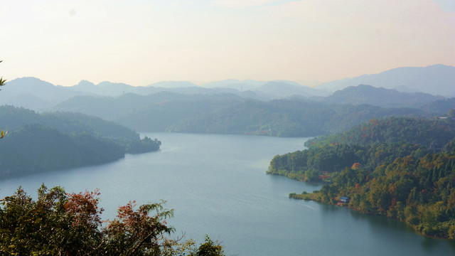 清江白鸭垴风景