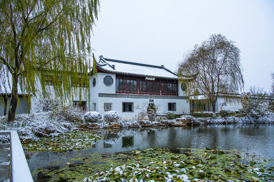 北京园博园江苏园雪景