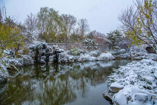 北京园博园江苏园雪景